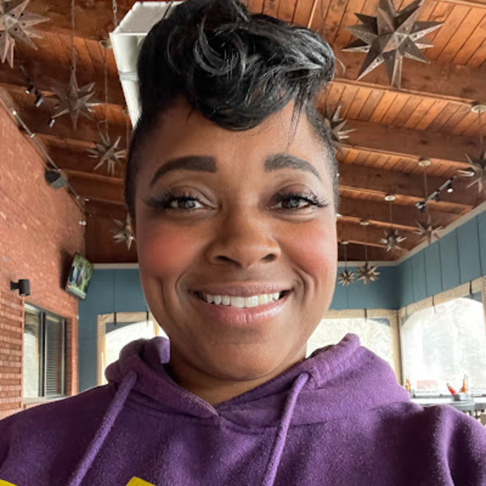 Meet your Posher, Jazmin